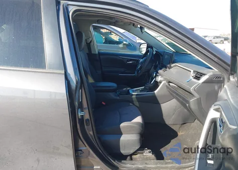 2019 Toyota Rav4 Xle from USA, damaged, VIN 2T3W1RFV7KW025829